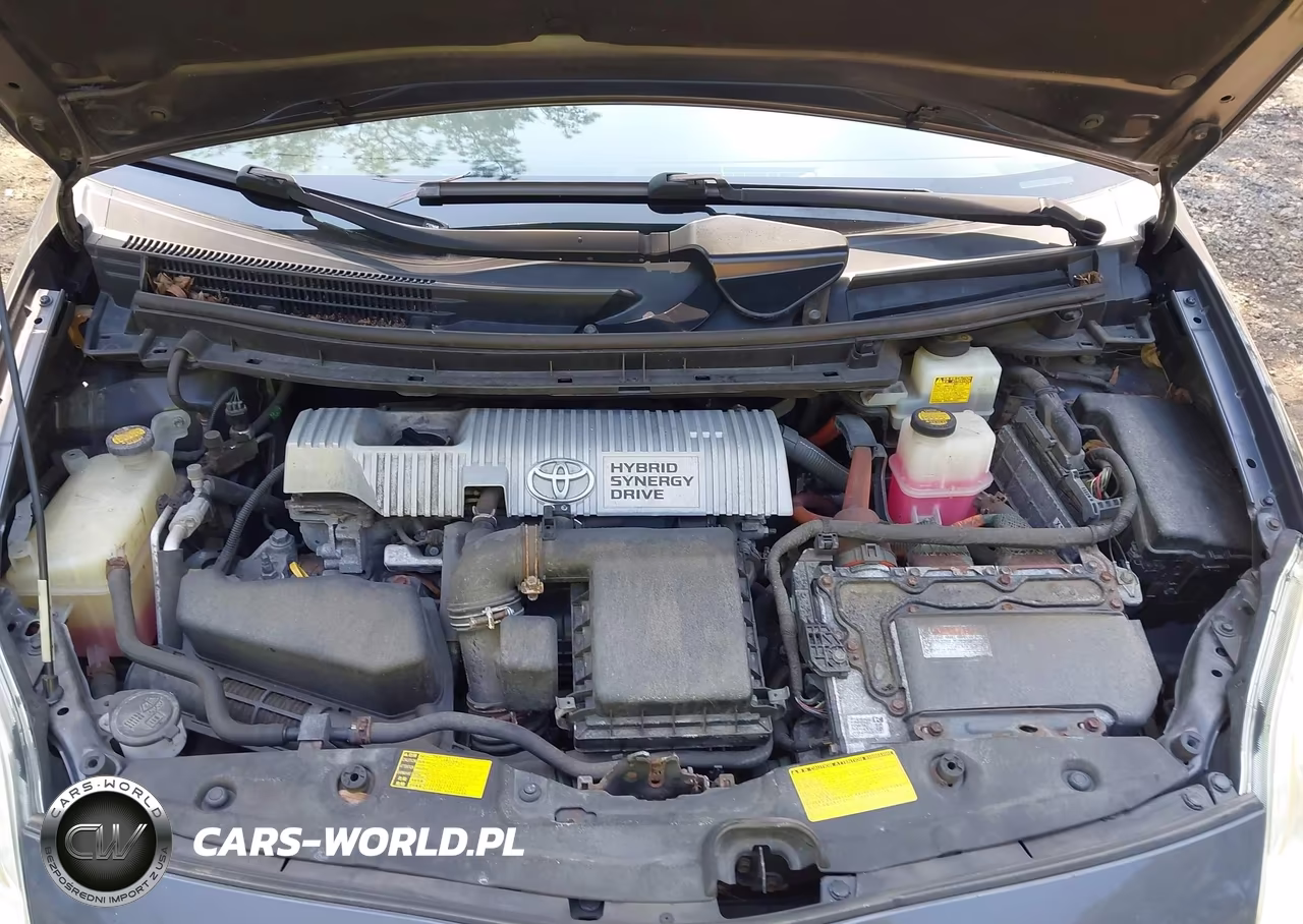 2013 Toyota Prius Two VIN:JTDKN3DU6D5664482 - 10