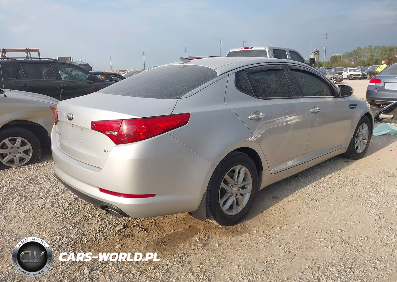 2013 Kia Optima Lx VIN:5XXGM4A7XDG193817 - 4