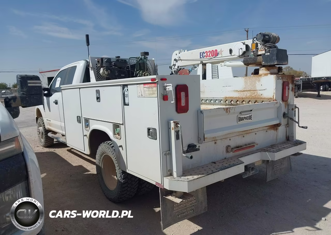 2019 Ford Super Duty F-350 Drw Xl VIN:1FD8X3HT5KEC31380 - 3