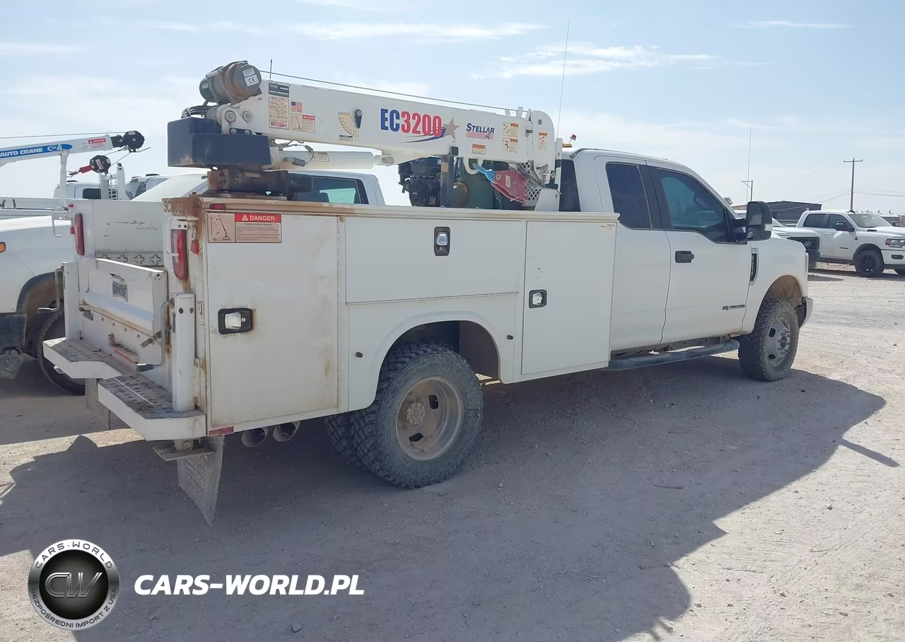 2019 Ford Super Duty F-350 Drw Xl VIN:1FD8X3HT5KEC31380 - 4