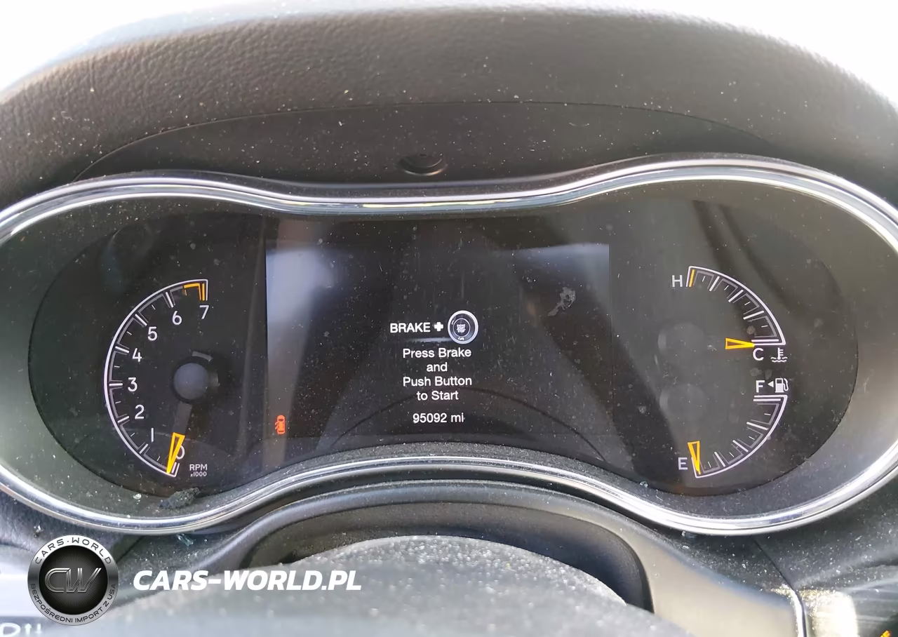 2019 Jeep Grand Cherokee Altitude 4X2 VIN:1C4RJEAG8KC630797 - 7