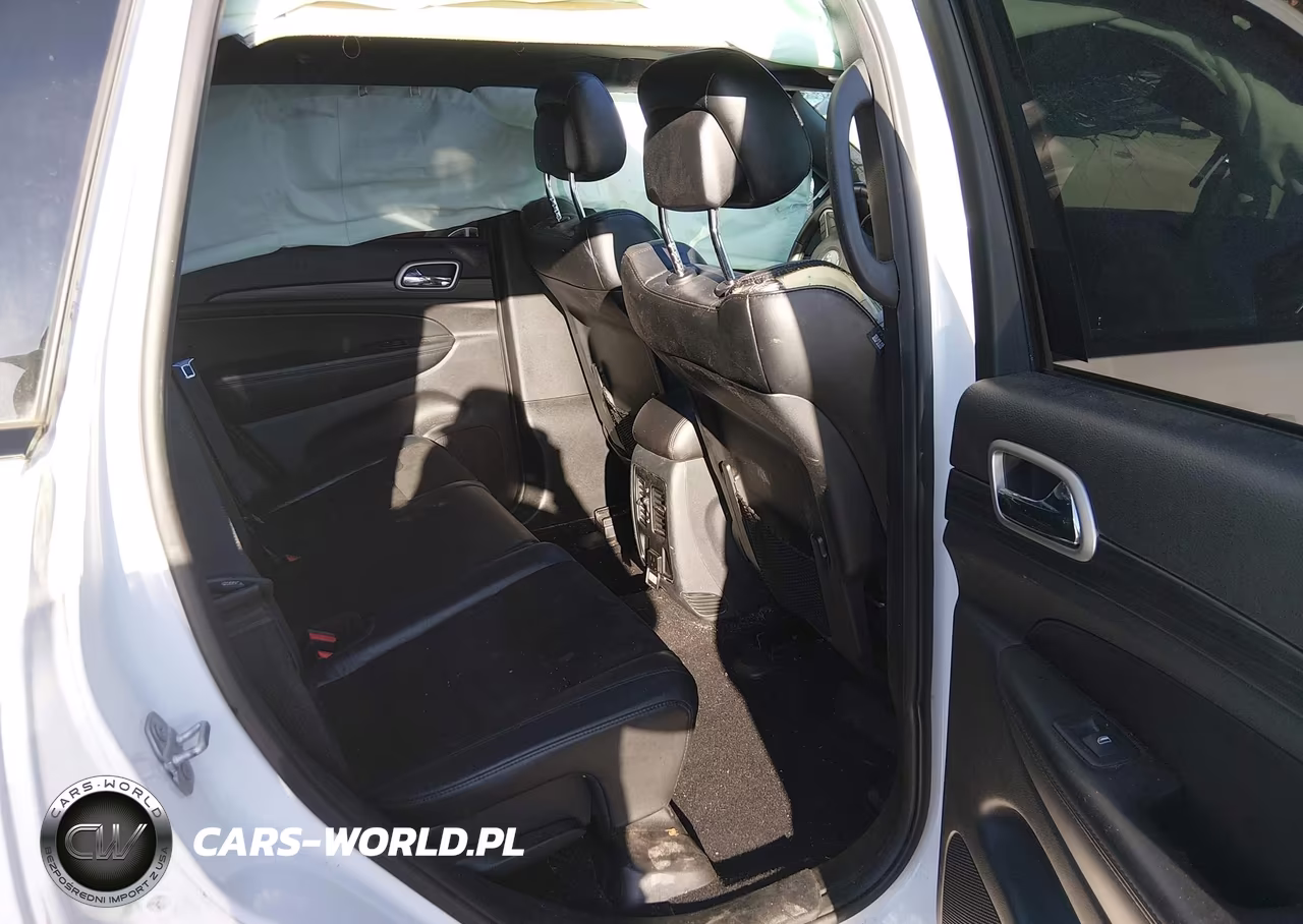 2019 Jeep Grand Cherokee Altitude 4X2 VIN:1C4RJEAG8KC630797 - 8