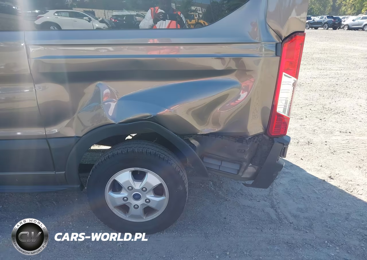 2019 Ford Transit-150 Xlt VIN:1FDZK1CGXKKB37580 - 19