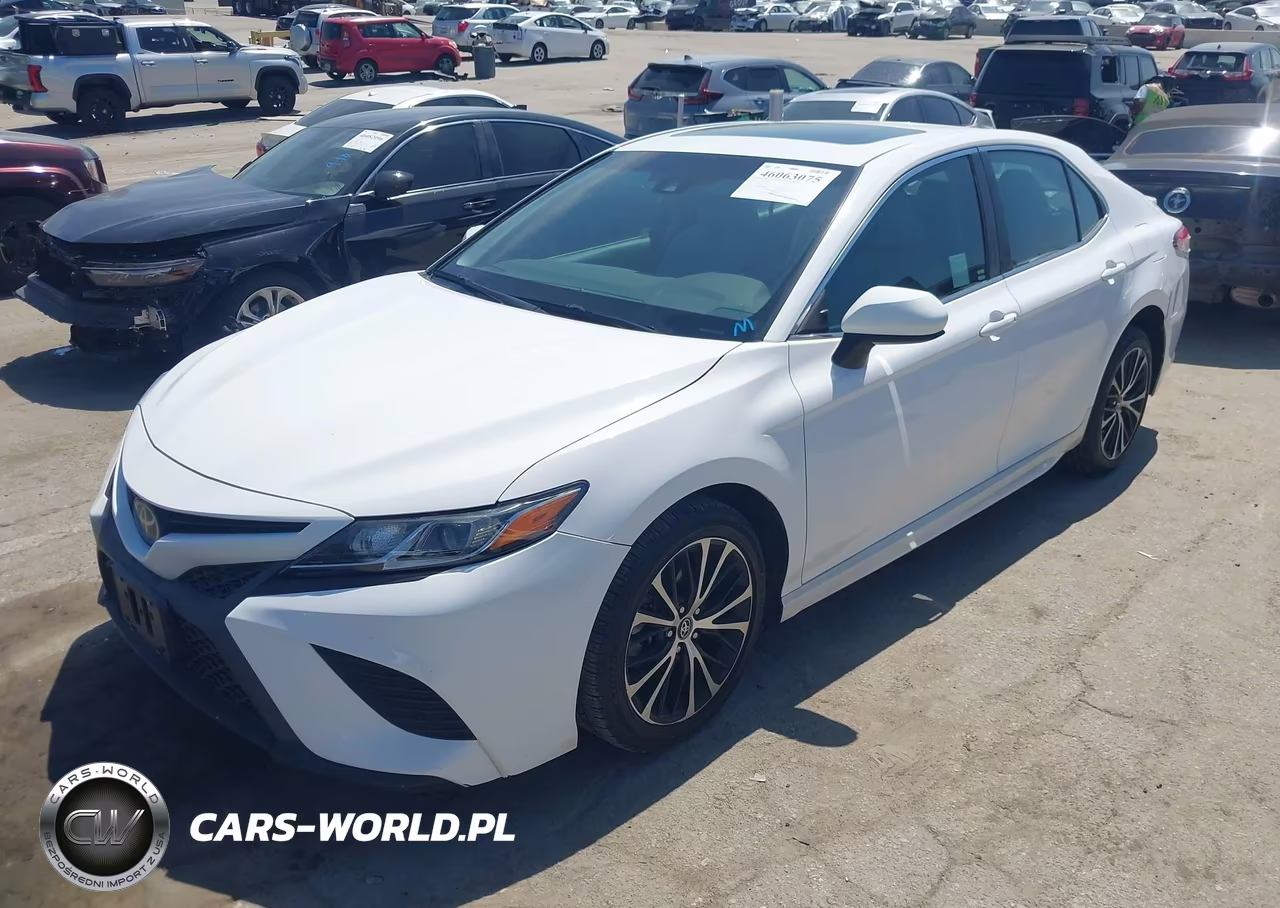 2018 Toyota Camry Se VIN:4T1B11HK6JU553050 - 2
