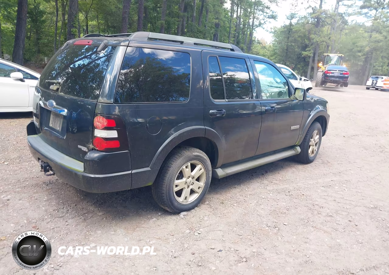 2007 Ford Explorer Xlt VIN:1FMEU63E67UB23031 - 4