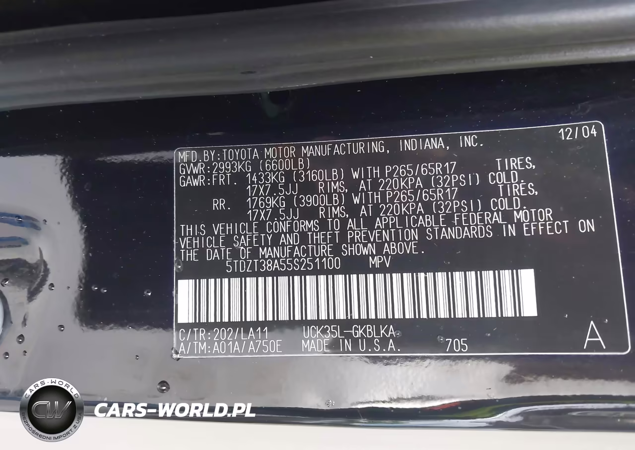 2005 Toyota Sequoia Limited V8 VIN:5TDZT38A55S251100 - 9