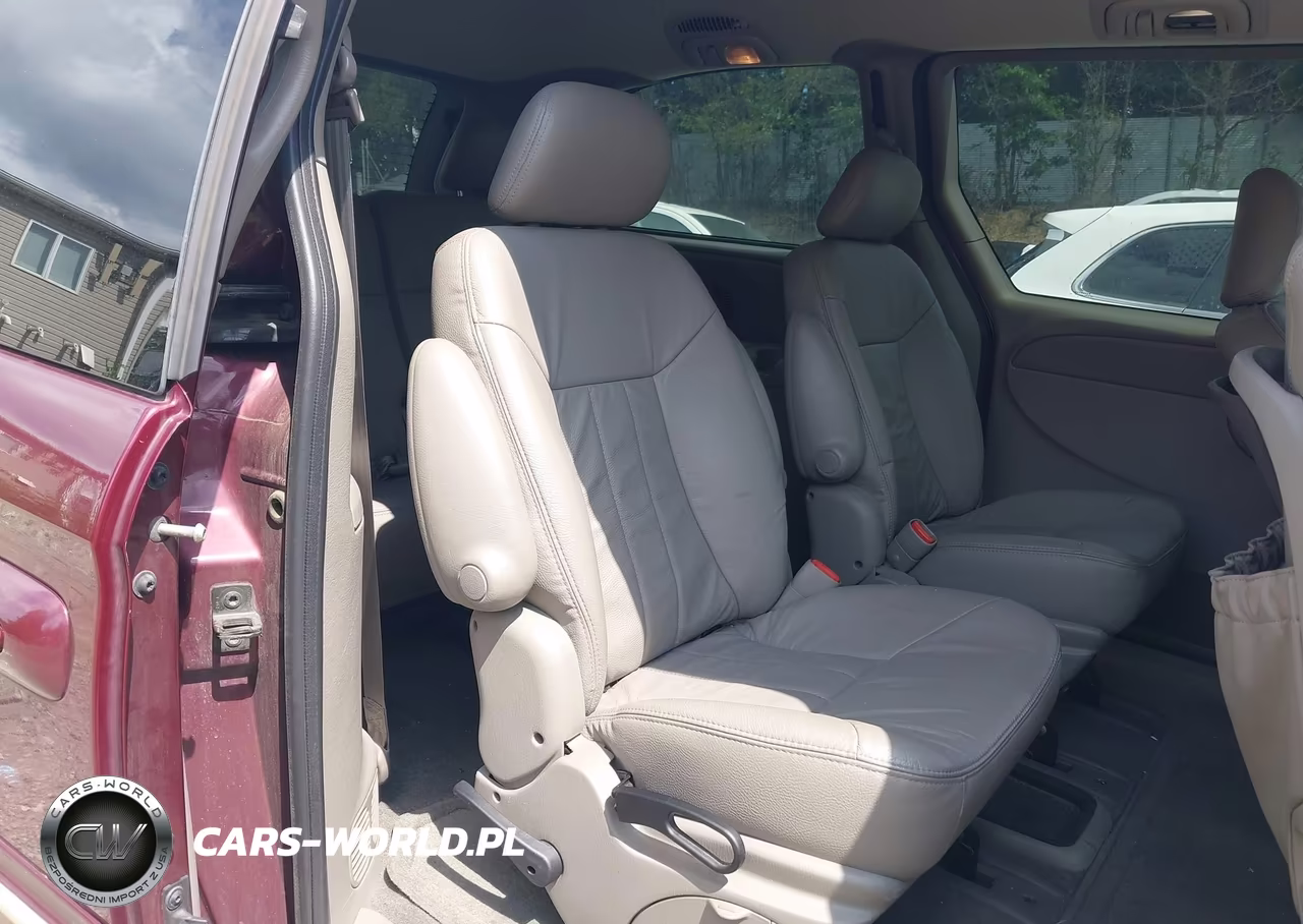 2002 Chrysler Town & Country Lxi VIN:2C8GT54L02R544299 - 8