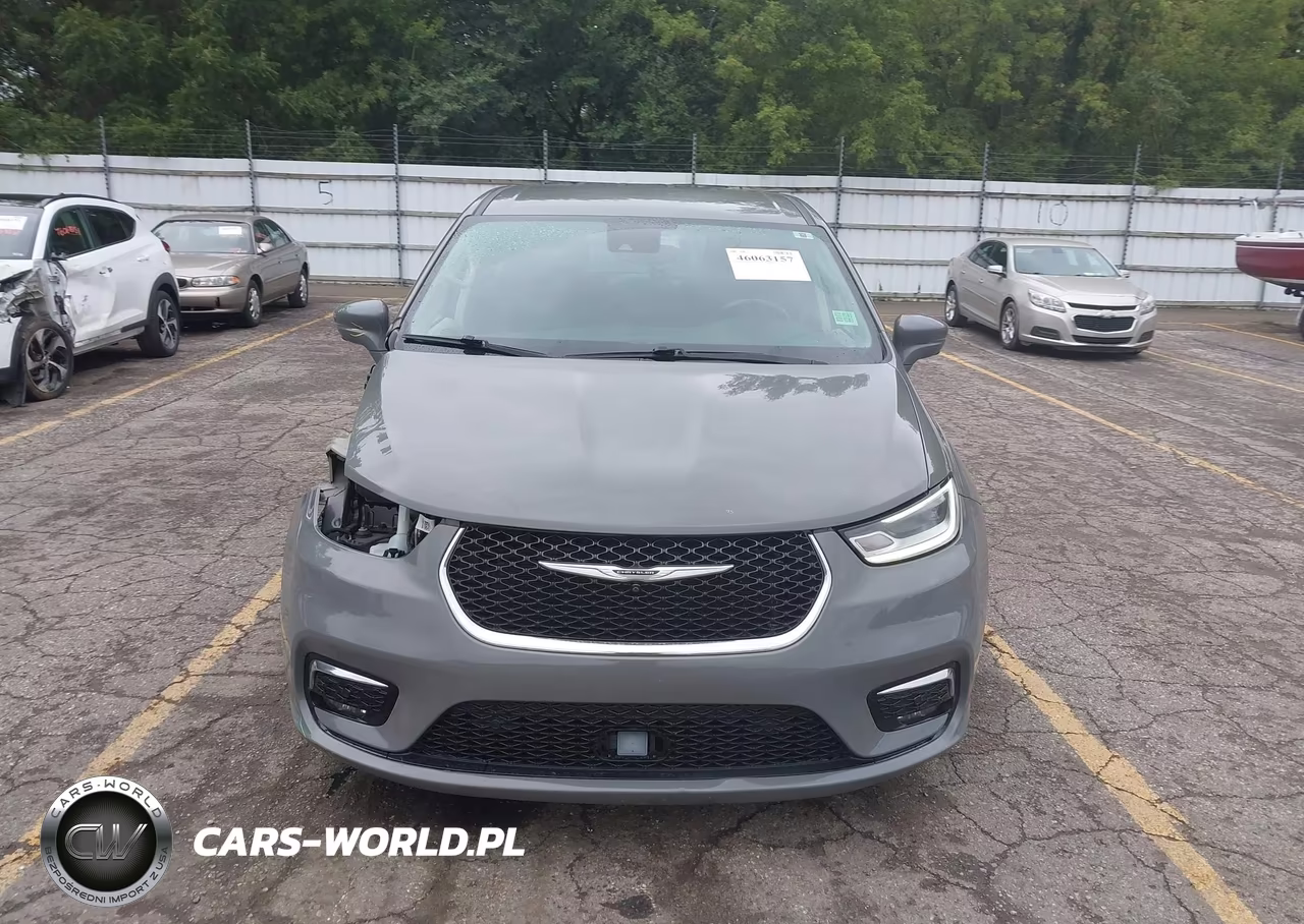 2022 Chrysler Pacifica Hybrid Touring L VIN:2C4RC1L71NR124238 - 12
