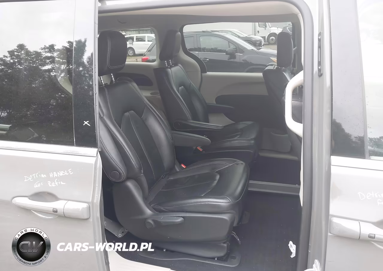 2022 Chrysler Pacifica Hybrid Touring L VIN:2C4RC1L71NR124238 - 8