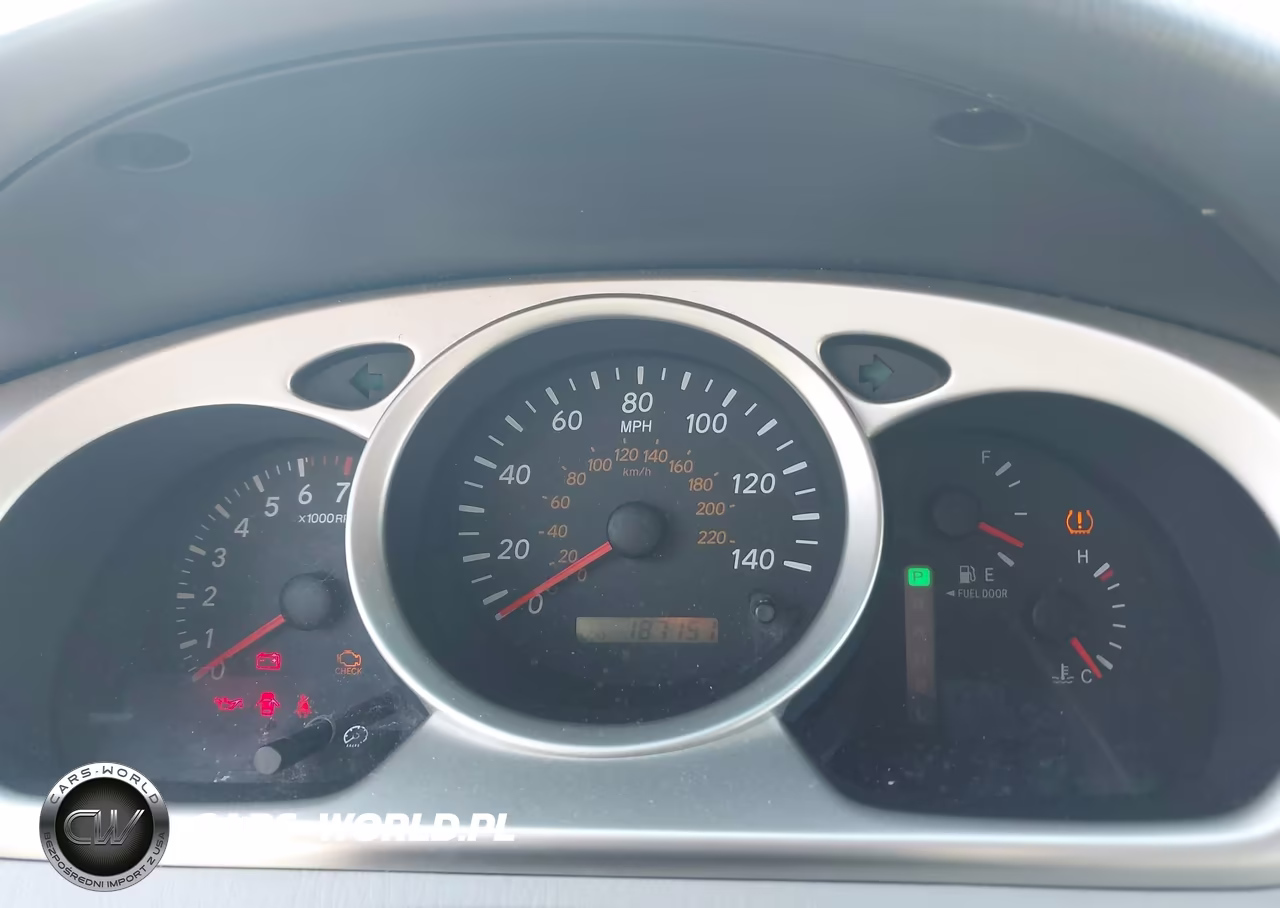 2005 Toyota Highlander VIN:JTEDD21A050108744 - 7