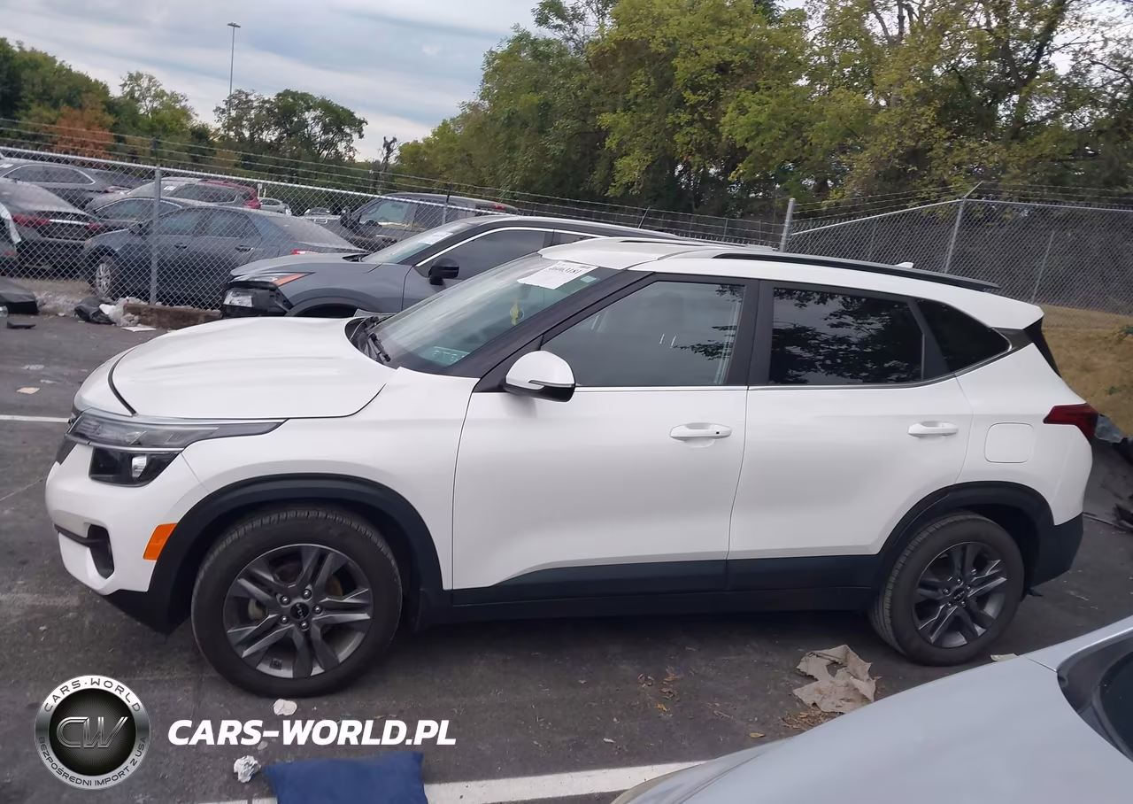 2023 Kia Seltos S VIN:KNDEU2AAXP7396534 - 14