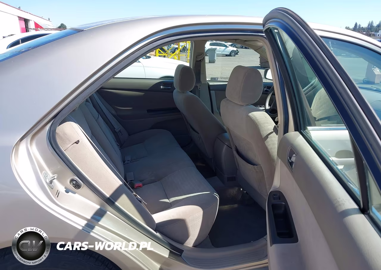 2005 Toyota Camry Le VIN:JTDBE30K453026684 - 8