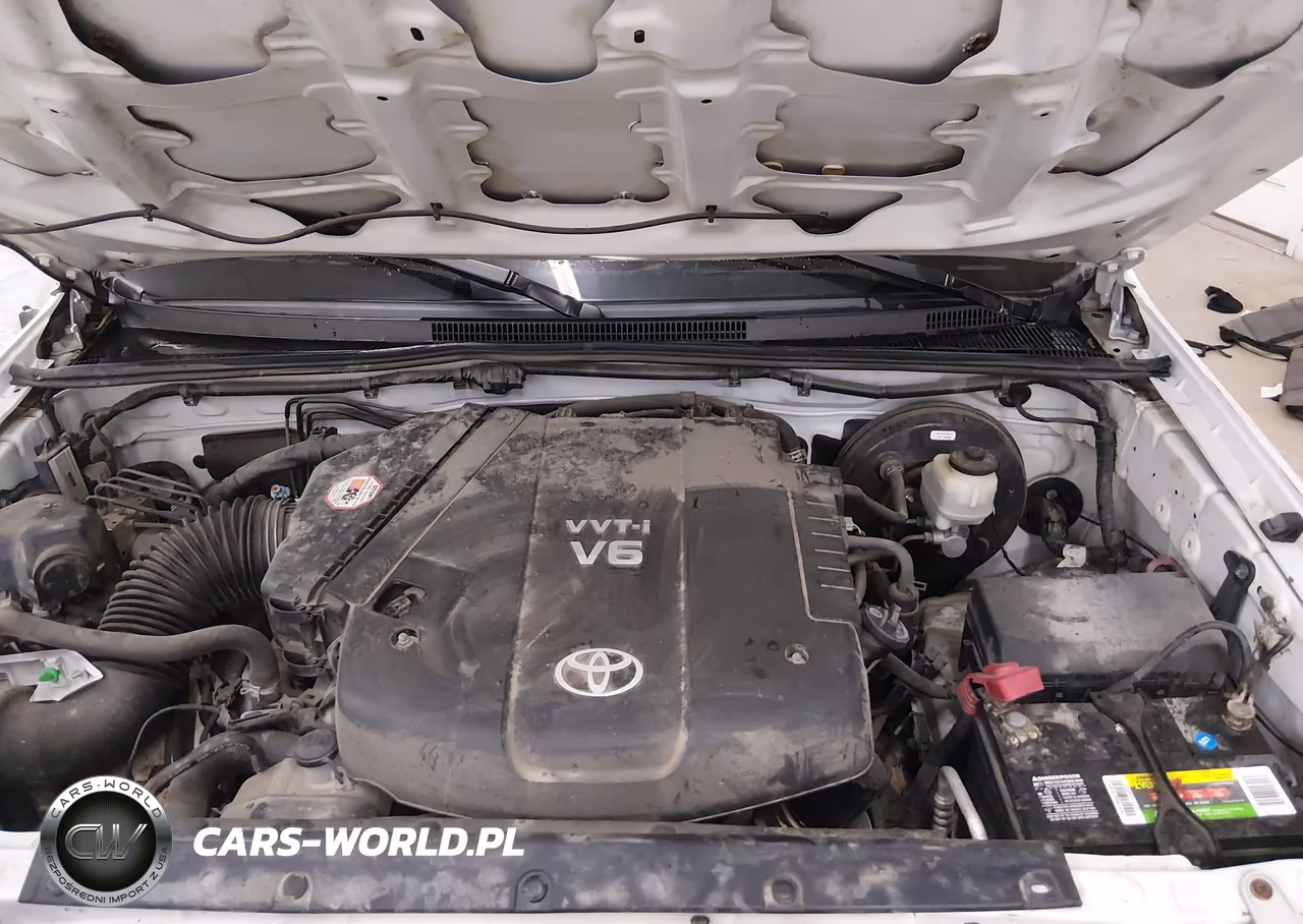 2015 Toyota Tacoma Base V6 VIN:5TFUU4EN8FX113745 - 10