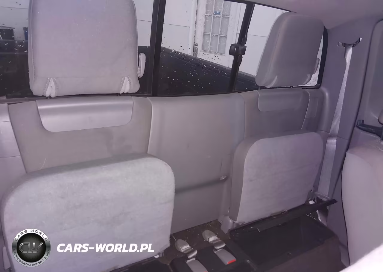 2015 Toyota Tacoma Base V6 VIN:5TFUU4EN8FX113745 - 8
