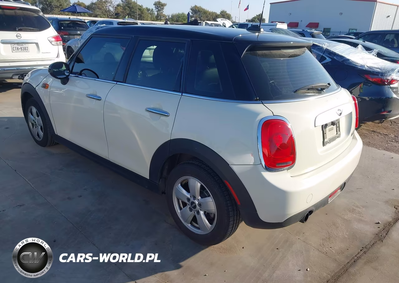 2015 Mini Hardtop Cooper VIN:WMWXS5C5XFT831460 - 3