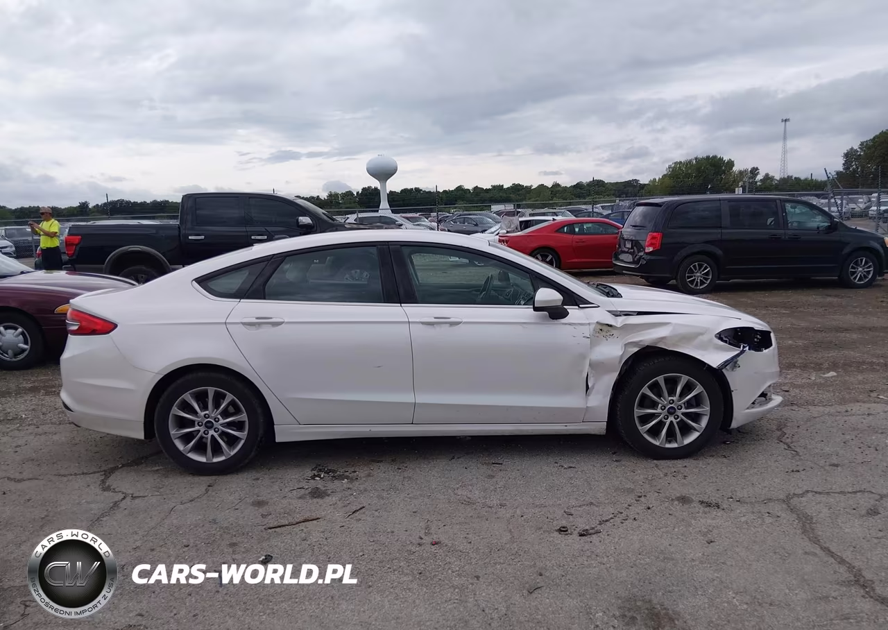 2017 Ford Fusion Se VIN:3FA6P0H77HR215366 - 13