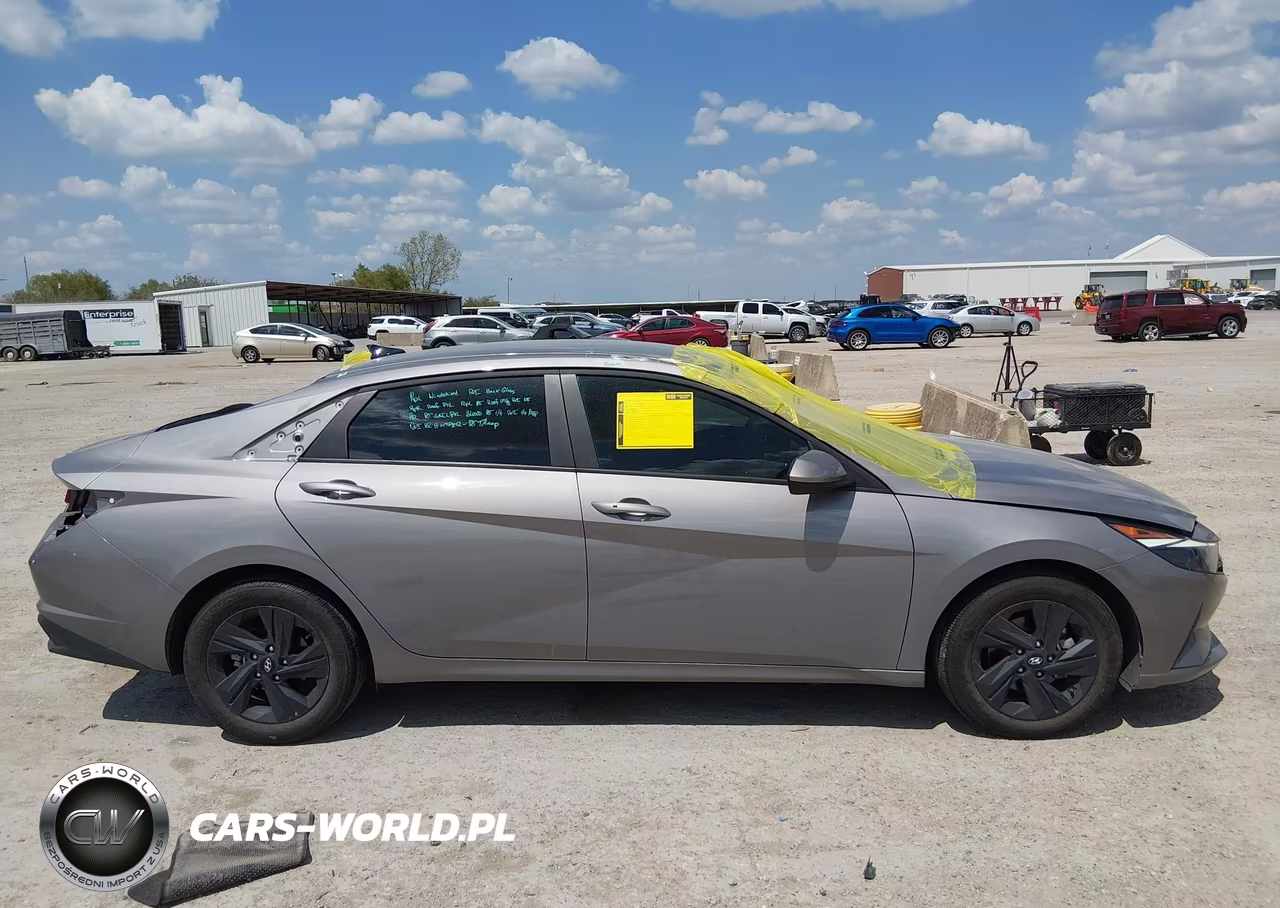 2022 Hyundai Elantra Sel VIN:KMHLM4AG8NU353439 - 14