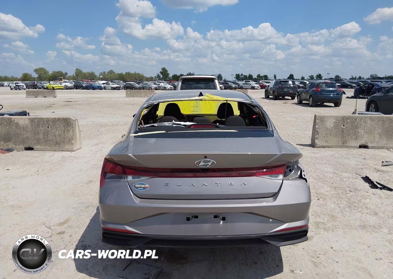 2022 Hyundai Elantra Sel VIN:KMHLM4AG8NU353439 - 17