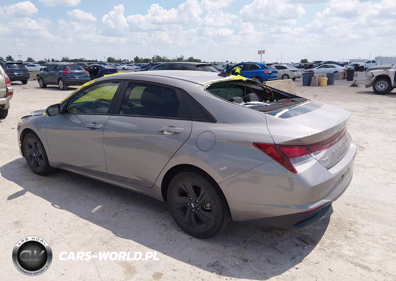 2022 Hyundai Elantra Sel VIN:KMHLM4AG8NU353439 - 3