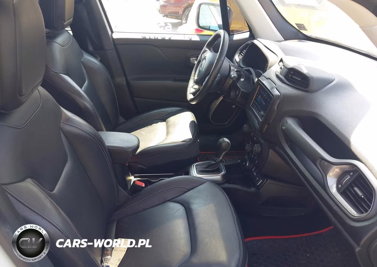 2019 Jeep Renegade Limited 4X4 VIN:ZACNJBD12KPJ96275 - 5