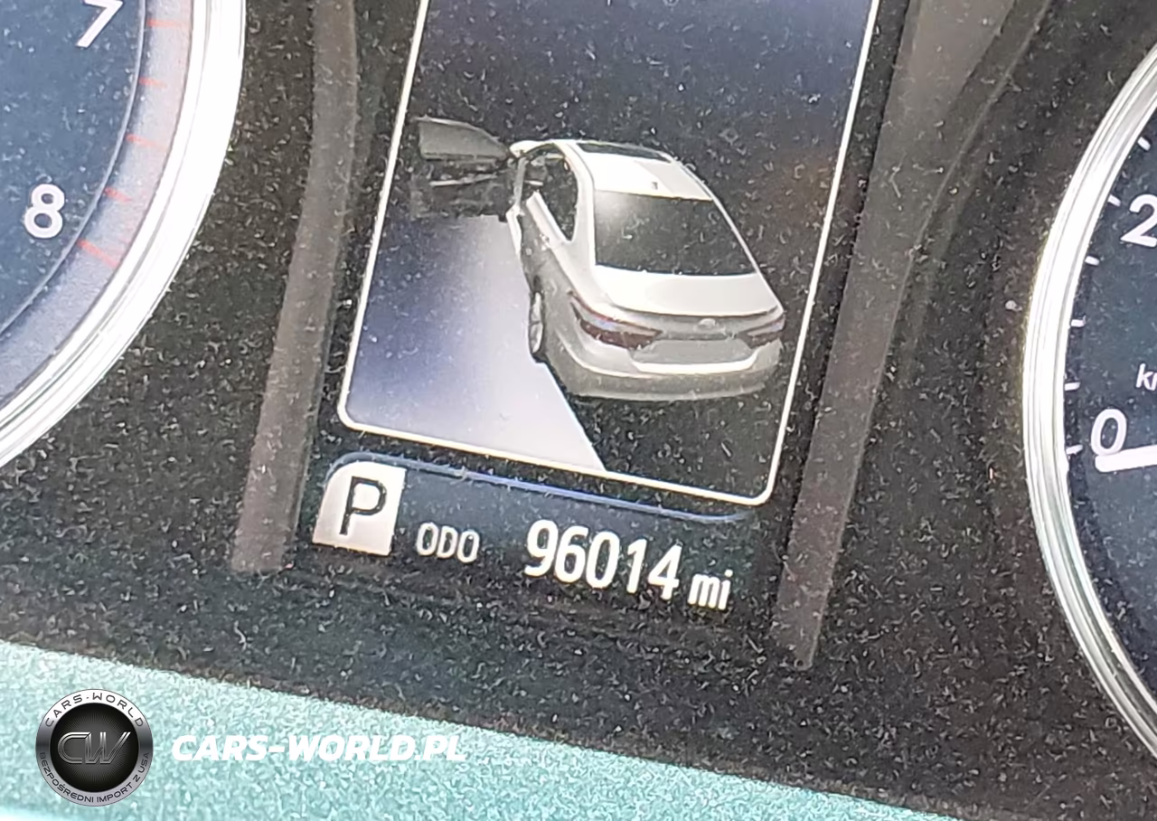 2017 Toyota Camry Le VIN:4T1BF1FK6HU663451 - 16