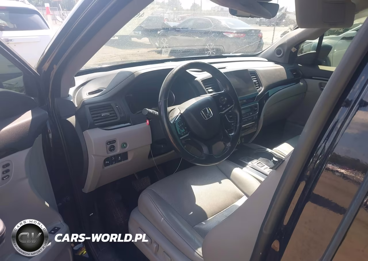 2019 Honda Pilot Elite VIN:5FNYF6H05KB007183 - 18
