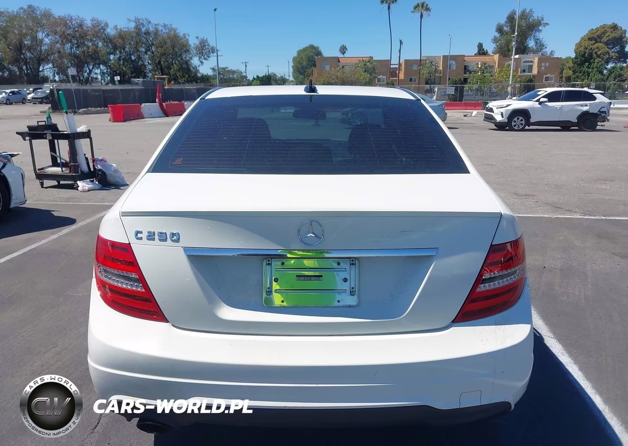2012 Mercedes-Benz C 250 Sport VIN:WDDGF4HB2CR211216 - 16