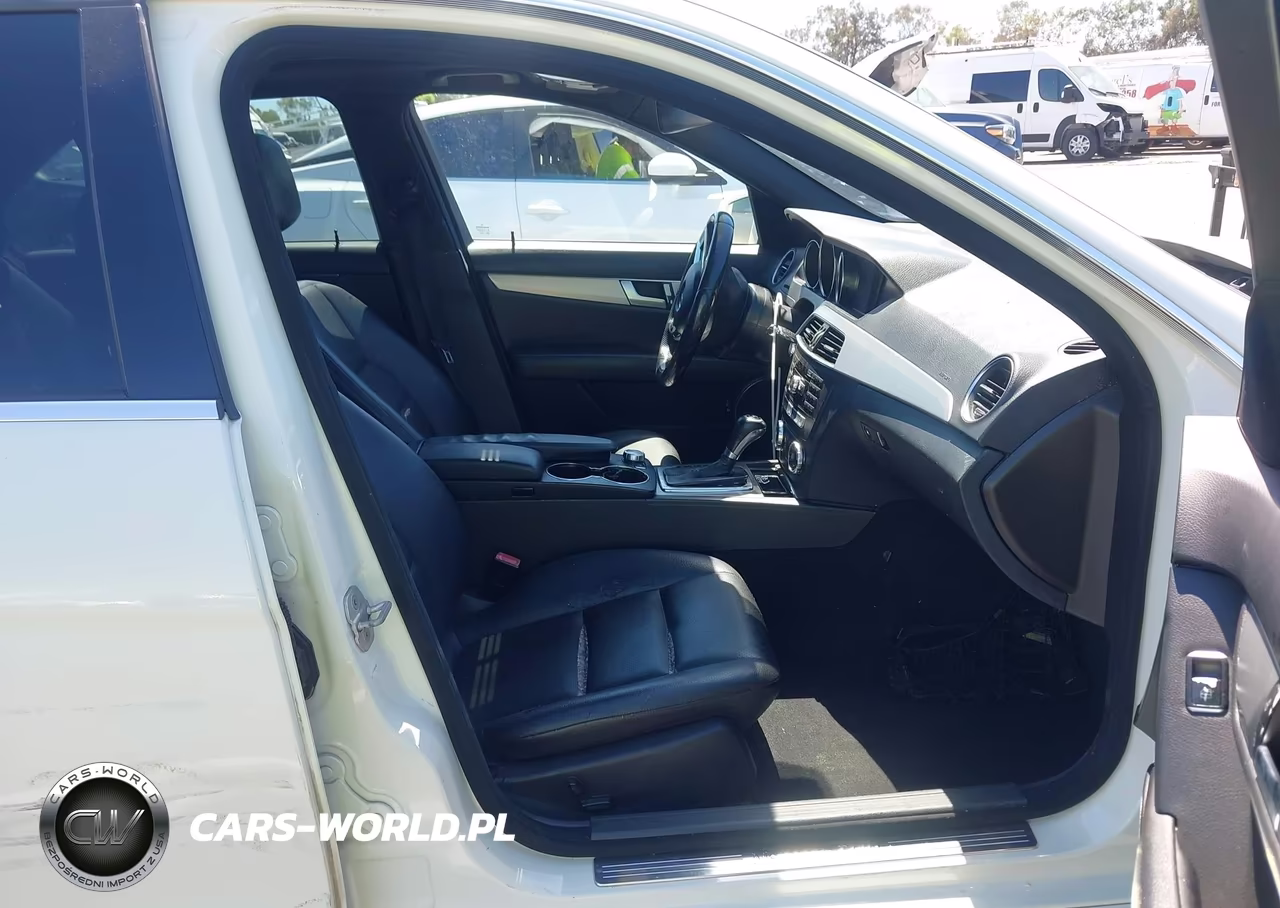 2012 Mercedes-Benz C 250 Sport VIN:WDDGF4HB2CR211216 - 5