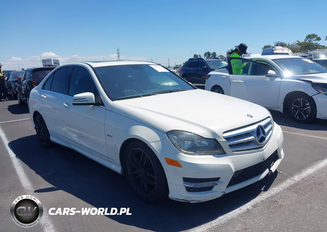 2012 Mercedes-Benz C 250 Sport VIN:WDDGF4HB2CR211216 - 6