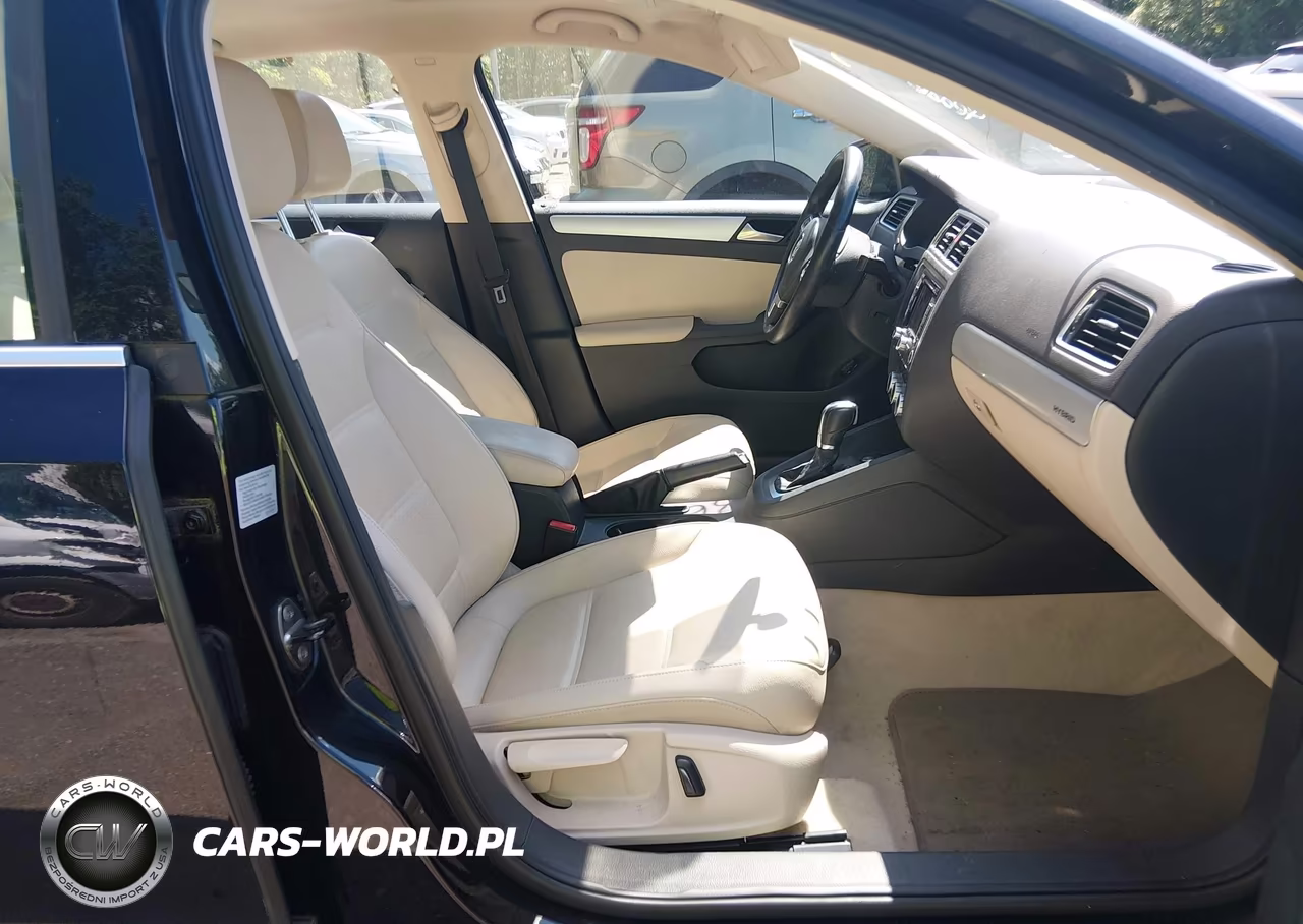 2013 Volkswagen Jetta Hybrid Sel VIN:3VW637AJ5DM273386 - 5