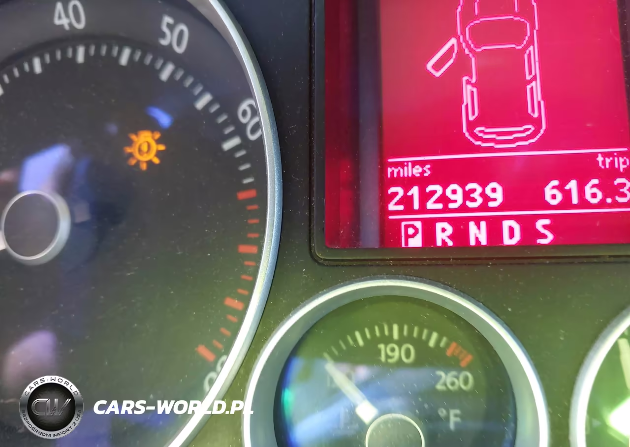 2008 Volkswagen R32 VIN:WVWKC71KX8W248323 - 15
