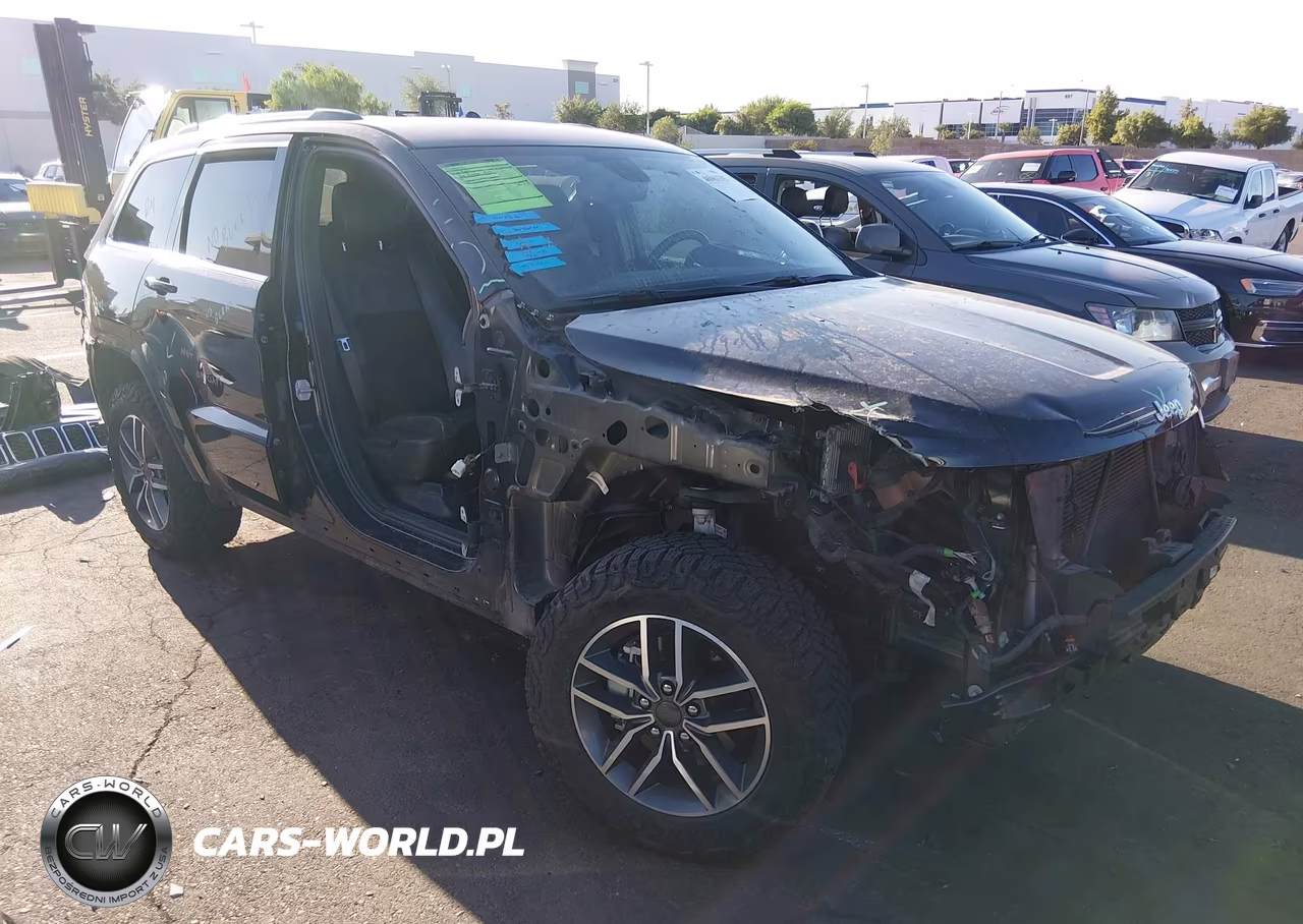 2020 Jeep Grand Cherokee Laredo E 4X2