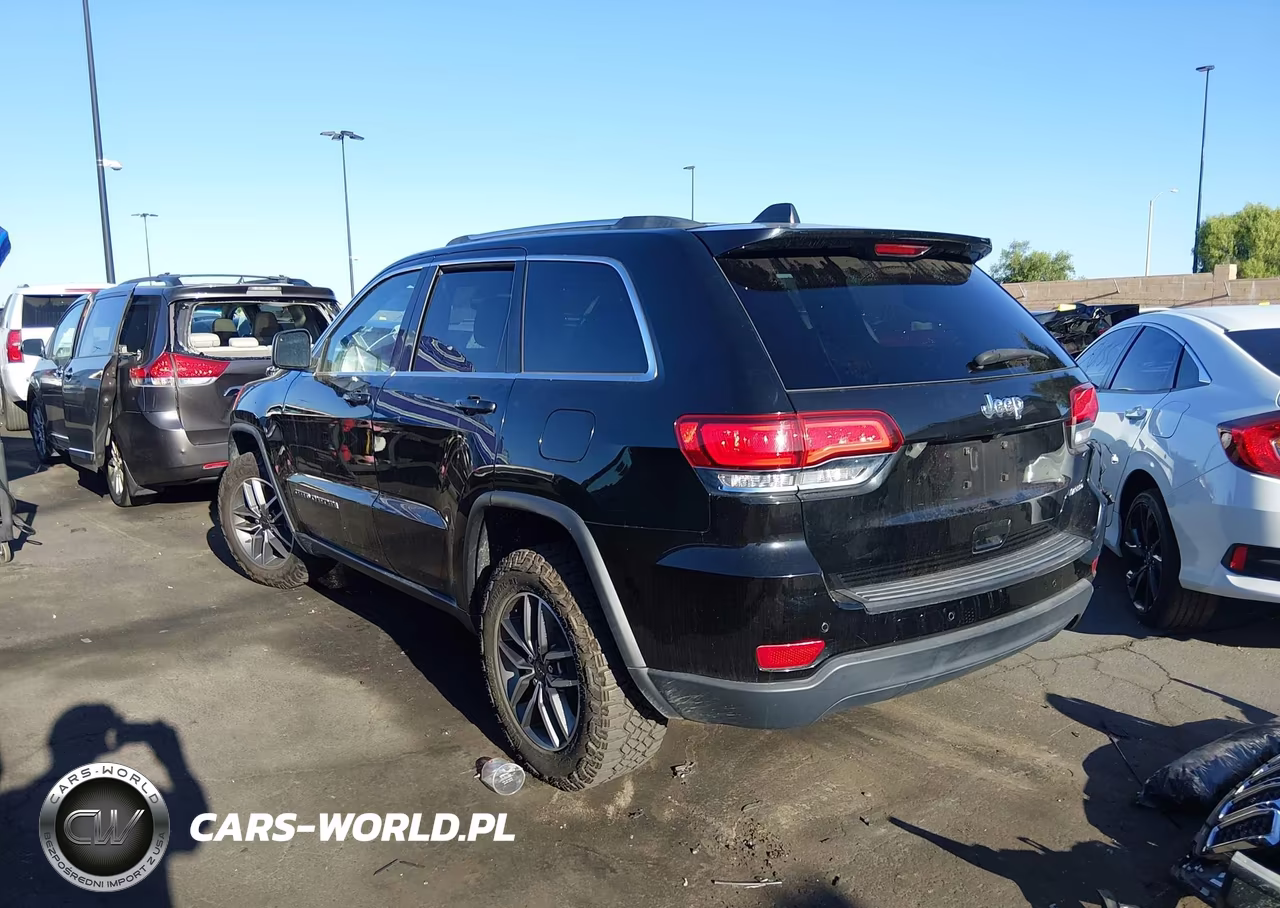 2020 Jeep Grand Cherokee Laredo E 4X2 VIN:1C4RJEAG3LC306612 - 3
