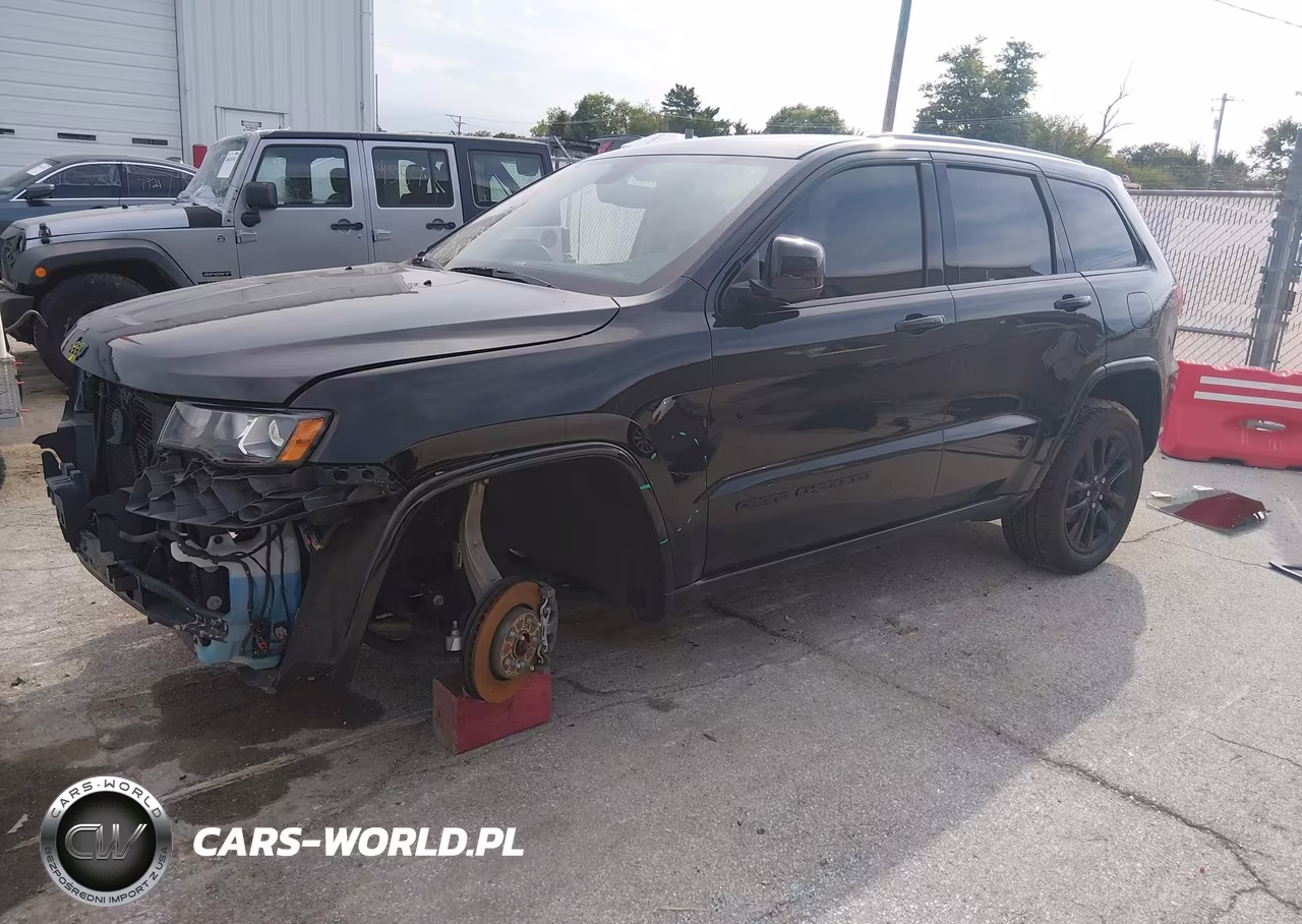 2018 Jeep Grand Cherokee Altitude 4X4 VIN:1C4RJFAG0JC178851 - 2