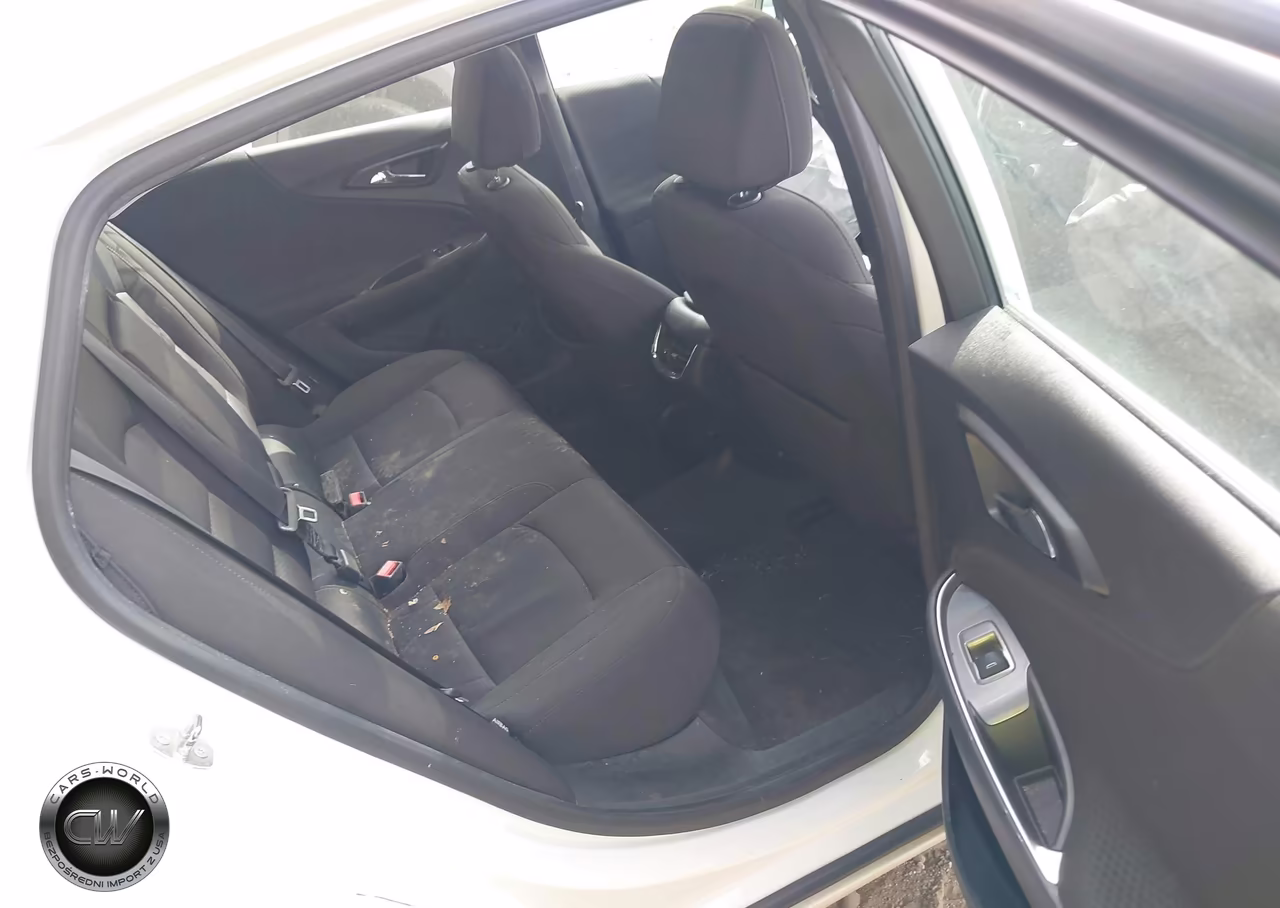 2019 Chevrolet Malibu Lt VIN:1G1ZD5ST4KF113121 - 8