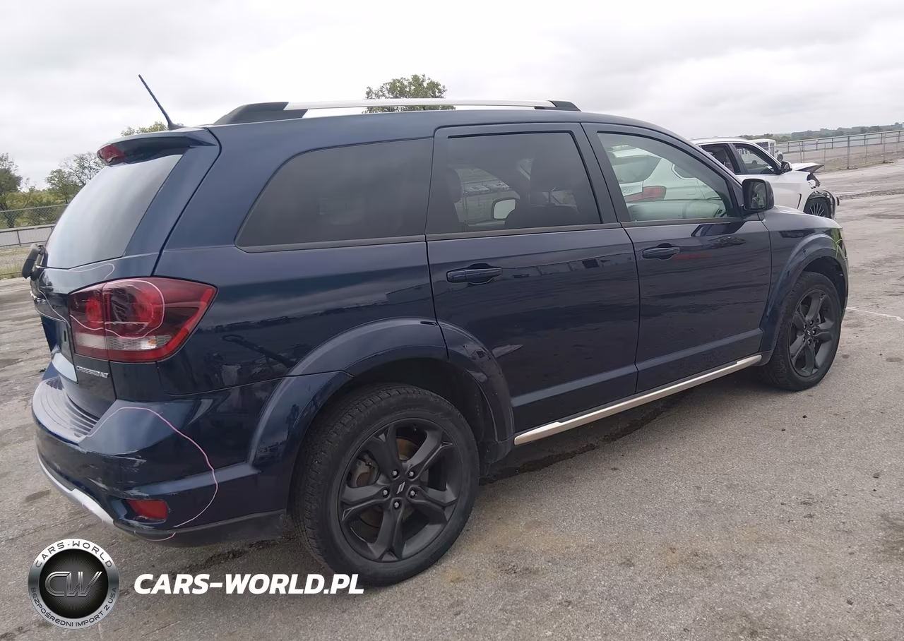 2018 Dodge Journey Crossroad Awd VIN:3C4PDDGG4JT449750 - 4