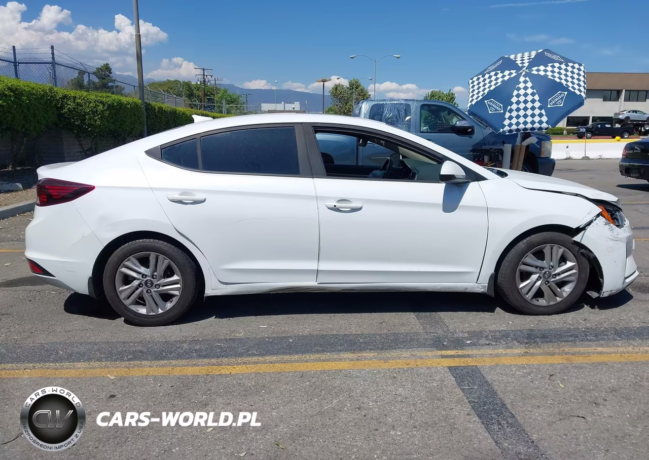 2020 Hyundai Elantra Value Edition VIN:5NPD84LFXLH630410 - 13