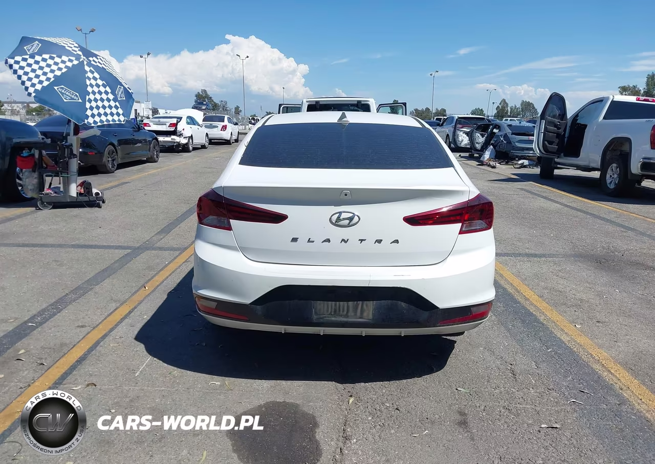 2020 Hyundai Elantra Value Edition VIN:5NPD84LFXLH630410 - 16