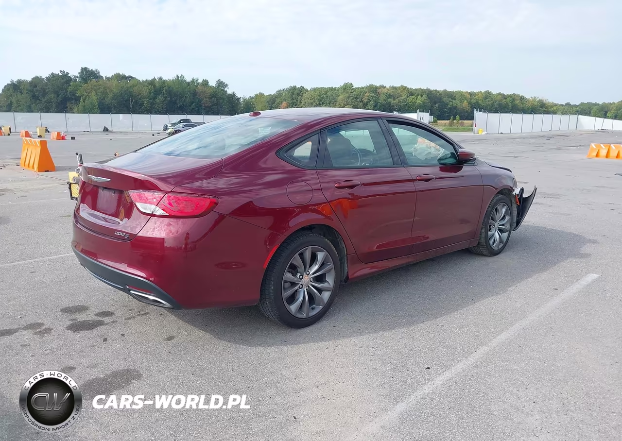2016 Chrysler 200 S VIN:1C3CCCBB8GN175439 - 4