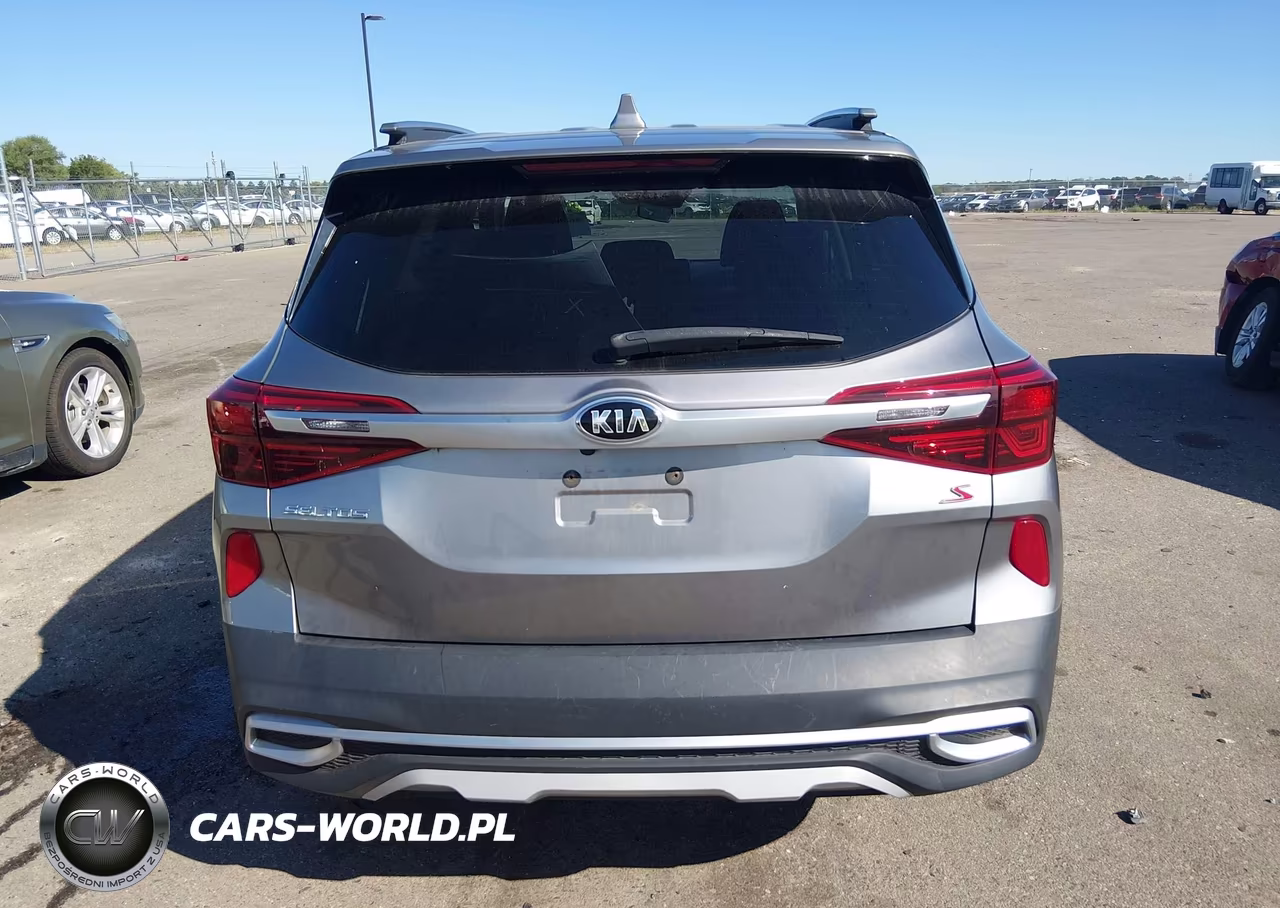 2021 Kia Seltos S VIN:KNDEUCAA1M7070087 - 17