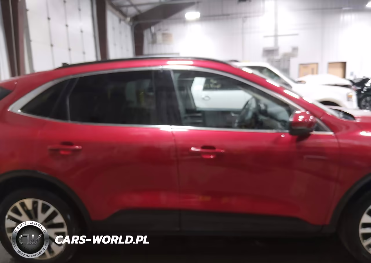 2020 Ford Escape Titanium VIN:1FMCU9J9XLUB05317 - 13