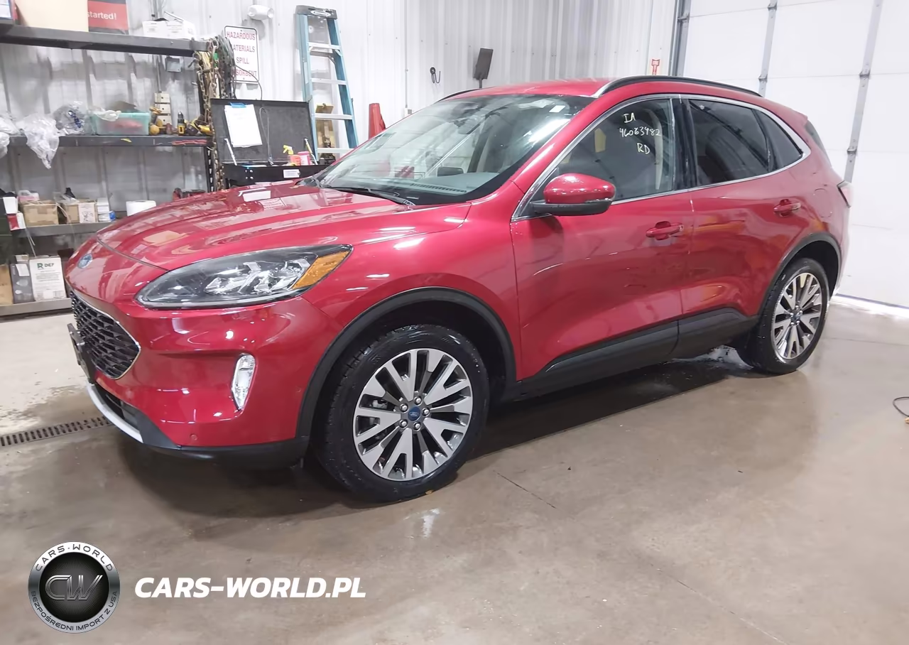 2020 Ford Escape Titanium VIN:1FMCU9J9XLUB05317 - 2