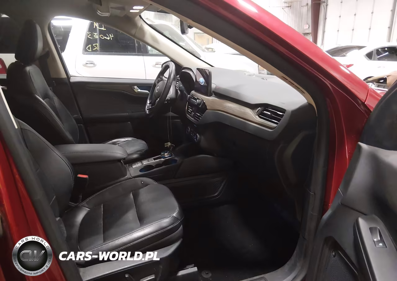 2020 Ford Escape Titanium VIN:1FMCU9J9XLUB05317 - 5
