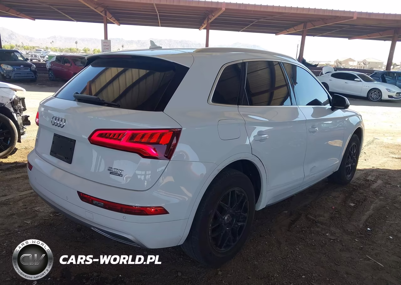 2018 Audi Q5 2.0T Premium-2.0T Tech Premium VIN:WA1BNAFY9J2185405 - 4