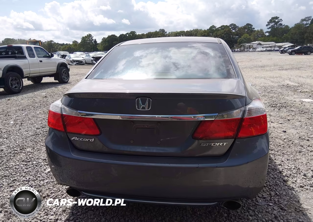 2014 Honda Accord Sport VIN:1HGCR2E5XEA107062 - 17