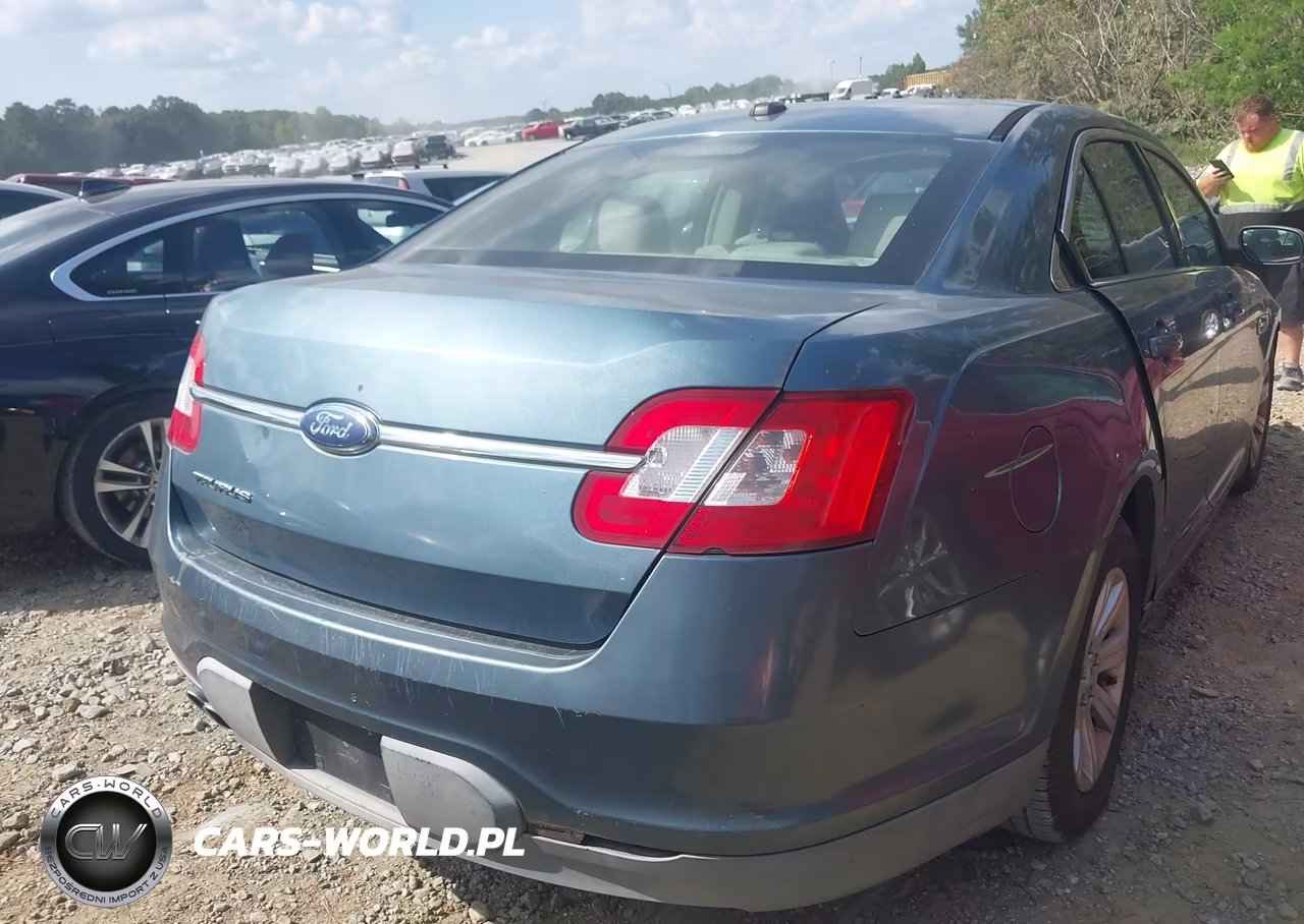 2010 Ford Taurus Se VIN:1FAHP2DW0AG124082 - 4