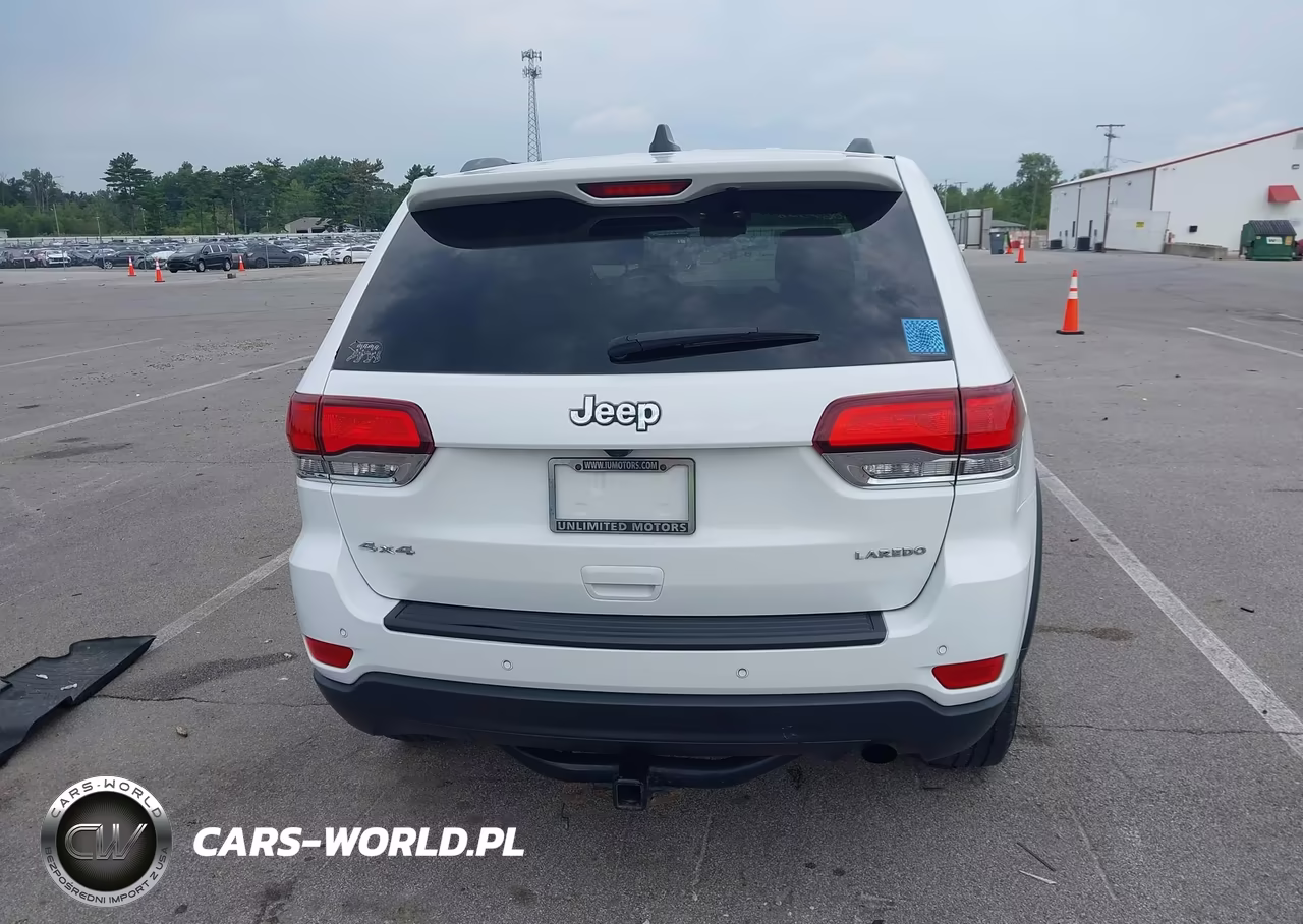 2020 Jeep Grand Cherokee Laredo E 4X4 VIN:1C4RJFAG5LC272887 - 16