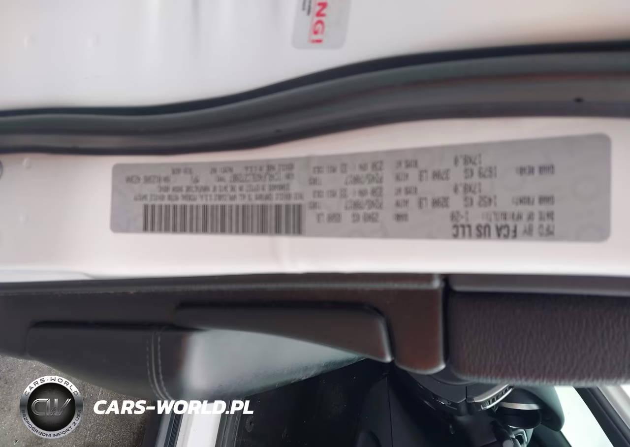 2020 Jeep Grand Cherokee Laredo E 4X4 VIN:1C4RJFAG5LC272887 - 17