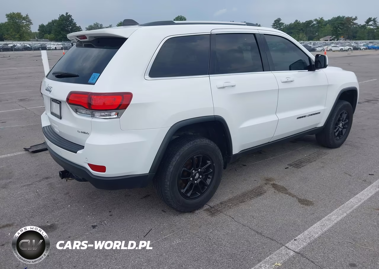 2020 Jeep Grand Cherokee Laredo E 4X4 VIN:1C4RJFAG5LC272887 - 4