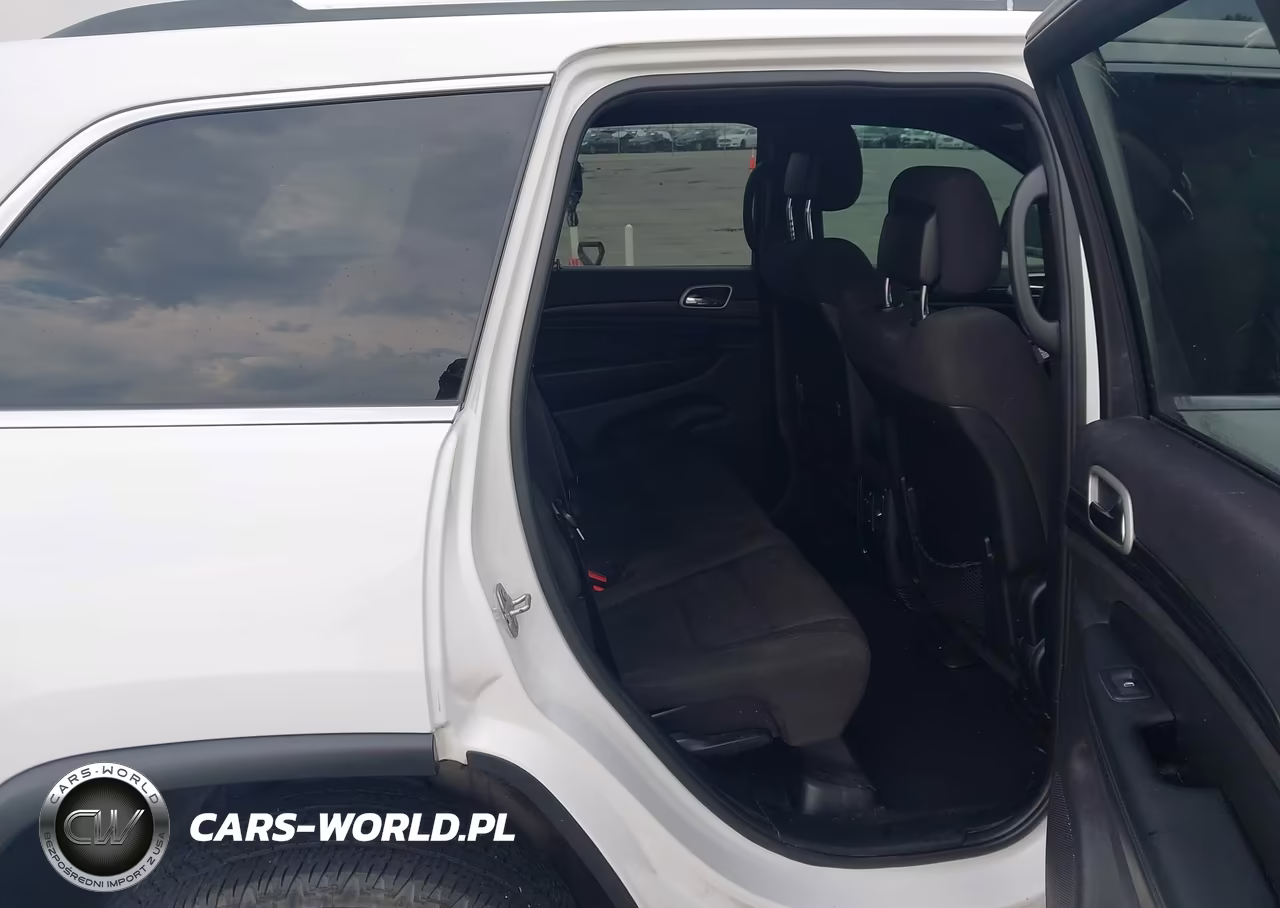 2020 Jeep Grand Cherokee Laredo E 4X4 VIN:1C4RJFAG5LC272887 - 8